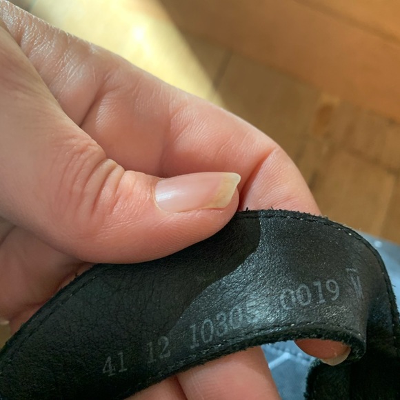 ARCHE WOMENS BLACK SUEDE SANDALS - Picture 4 of 8